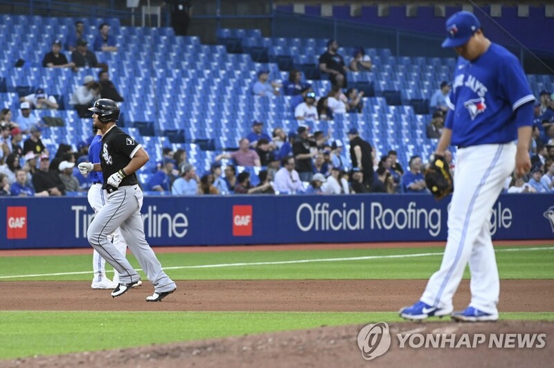 Blue Jays Ryu Hyun-jin regrets pitching through arm problems