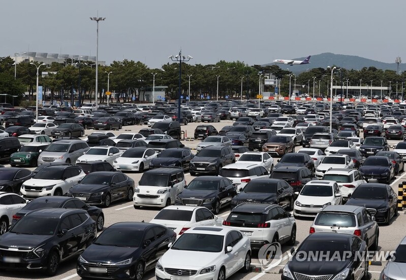 (LEAD) New infections rebound to over 10,000 amid eased virus curbs