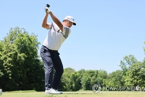 이경훈, PGA 투어 메모리얼 토너먼트 공동 15위로 하락