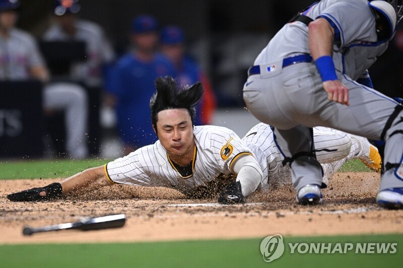 쉴 새 없이 달린 김하성…3경기 만에 안타 치고 1득점