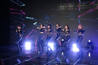 Group and performance photos of Secret Number in showcase held today