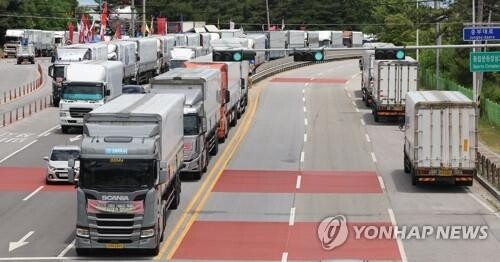 15 unionized truckers nabbed for alleged business interference