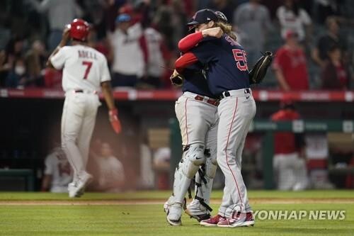 MLB 에인절스, 감독 경질에도 13연패 수렁…팀 최다 연패 타이