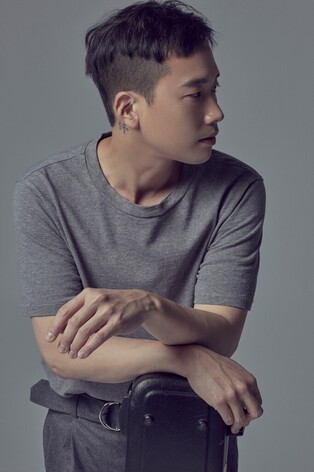 'Squid Game' music director Jung Jae-il signs with Decca Records... drops international version of 'Psalms' in July
