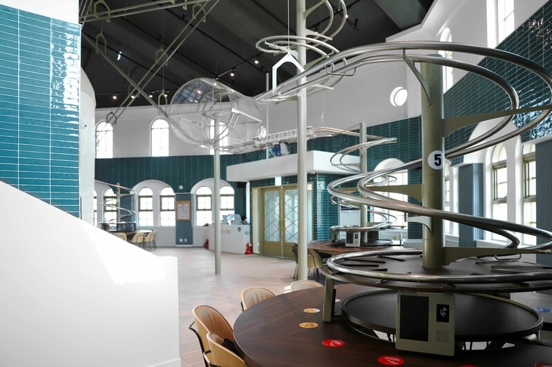 '롤러코스터식 서빙' 부산롯데월드 라라코스트에 CJ올리브기술