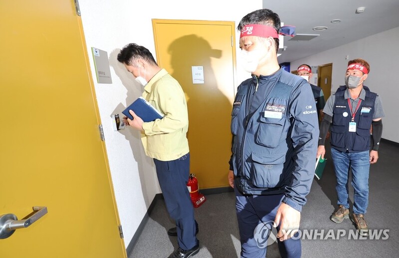 Truckers' strike continues for 7th day; negotiations with gov't fall through