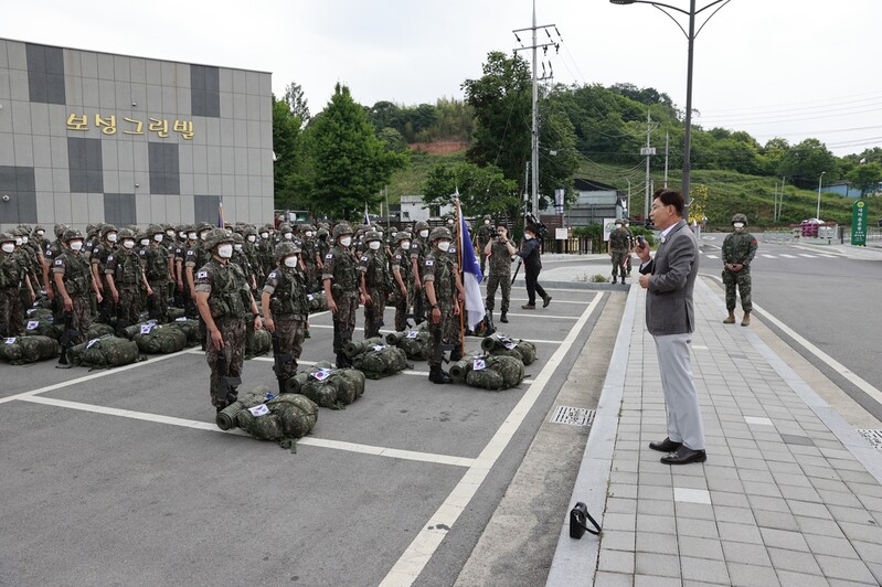 '이순신의 후예' 해군 사관생도, 보성서 행군 훈련 시작