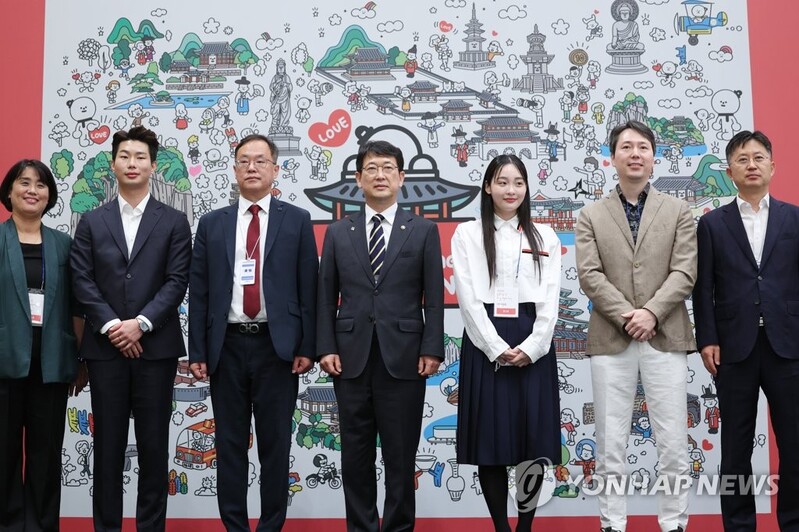 '파친코' 김민하 "한국 문화유산 즐기세요"…방문 캠페인 시작(종합)