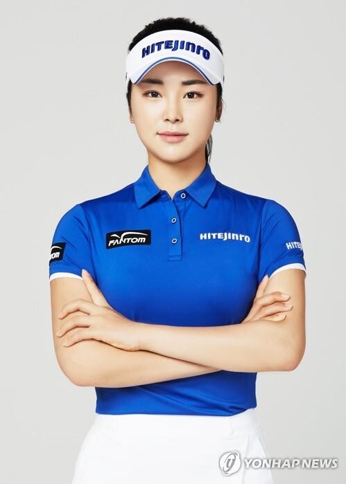 KLPGA 신인 윤이나, 한국여자오픈서 섹스튜플 직후 '홀인원'