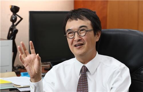 "인권의식 높아졌지만 자기 권리 찾기 급급…갈등 더 심각해져"