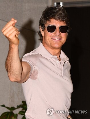 'Top Gun 2' Tom Cruise makes 10th visit to Korea