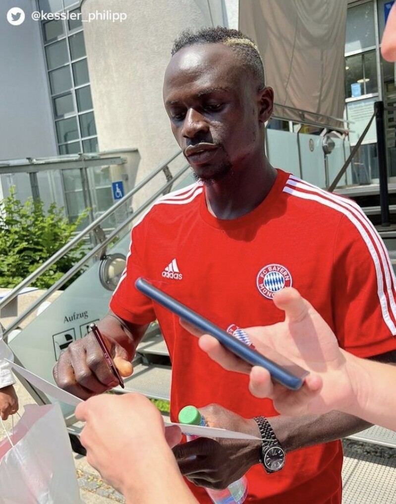 뮌헨 상륙한 '특급 골잡이' 마네…"마음이 먼저 와 있었다"