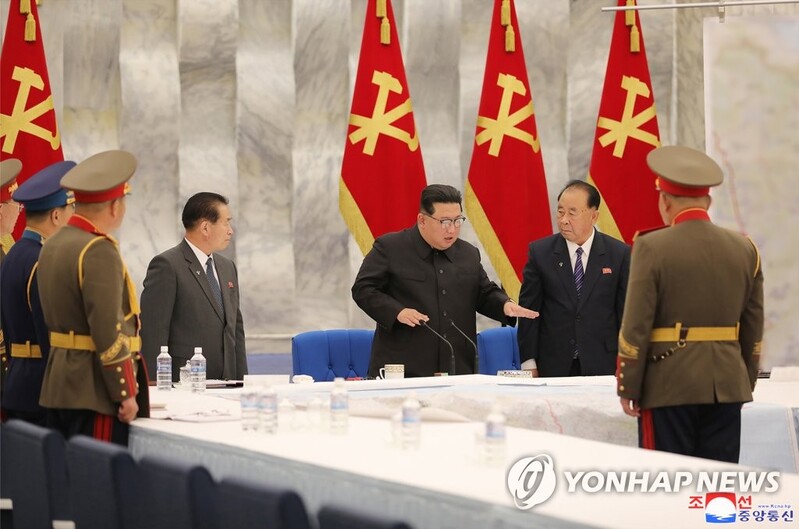 (LEAD) N. Korea discusses revising operational plans of its front-line military units