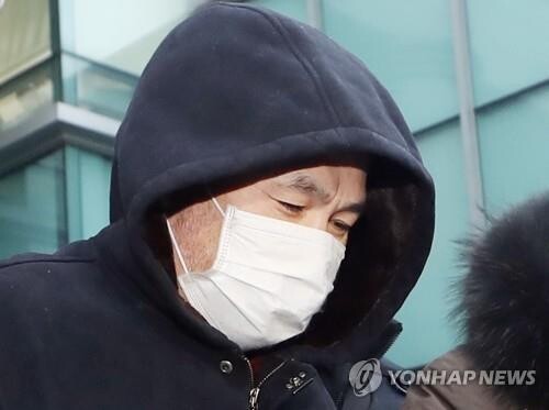 (LEAD) Court hands down rare death sentence for suspect in double murder case