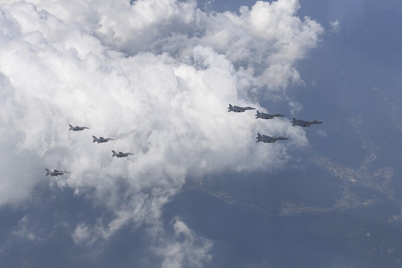 S. Korea, U.S. stage combined patrol flight in show of air defense readiness