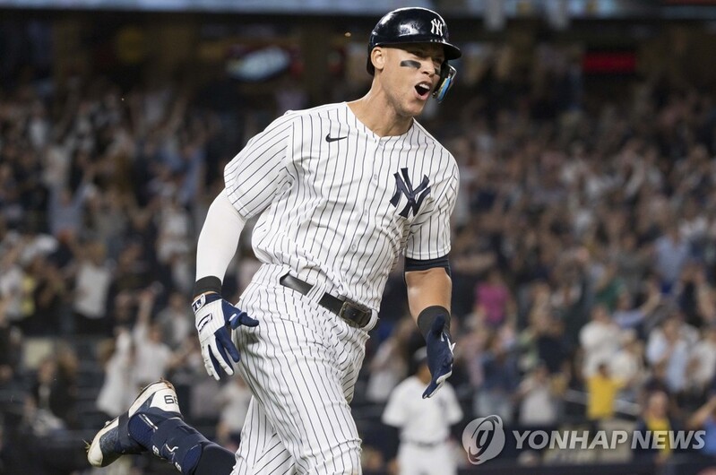 MLB 양키스 거포 저지, 연봉 조정 피해 246억원에 1년 계약