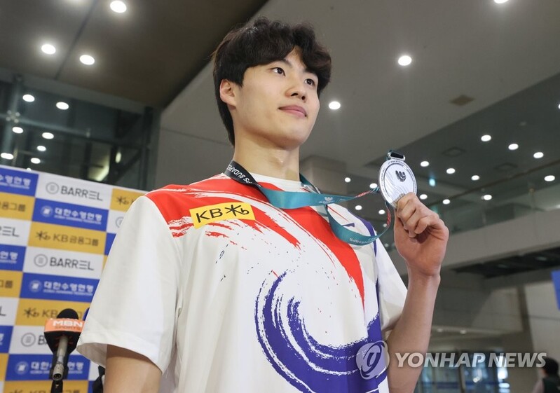 Swimming sensation Hwang Sun-woo satisfied with silver at worlds, eyes gold in future