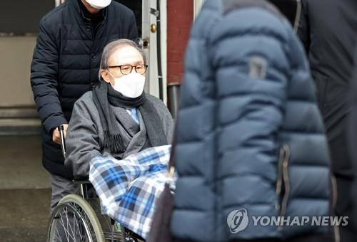 Ex-President Lee hospitalized for treatment while serving prison term