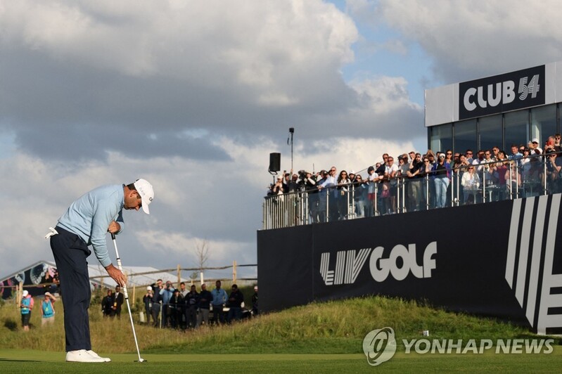 더 화려해진 LIV, 첫 미국 대회…PGA 투어는 존디어 클래식 개최