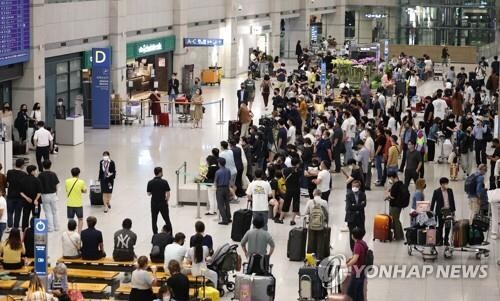 (3rd LD) S. Korea's new COVID-19 cases tick up amid pandemic slowdown