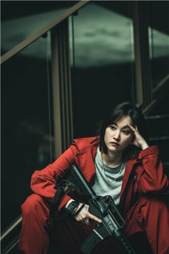 Jeon Jong-seo won't forget dancing to BTS song in opening scene of 'Money Heist: Korea'