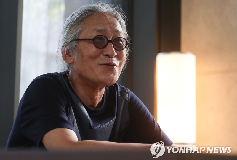 신촌블루스 엄인호의 36년 외길…"외국곡 커버하느니 곡 안 써"