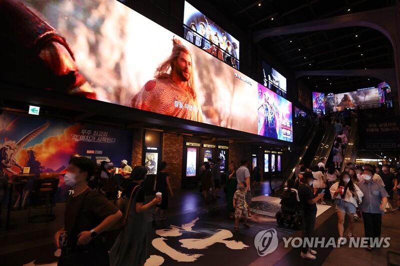 영화관람료도 소득공제…직장인 식대 비과세 늘어날듯