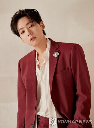 Kim Jin-woo from WINNER tests positive for COVID-19