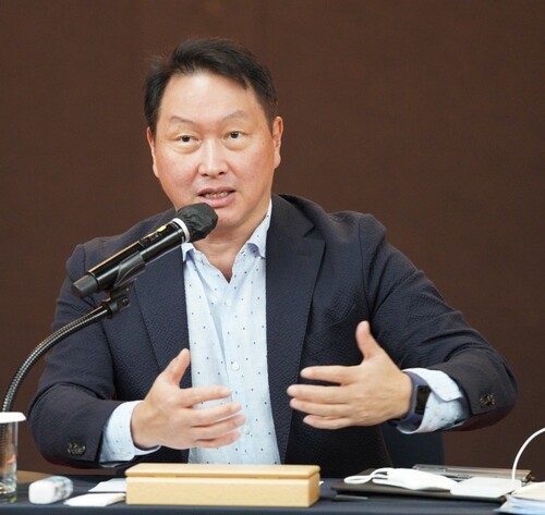 SK chief suggests possible changes in investment plans amid rising costs