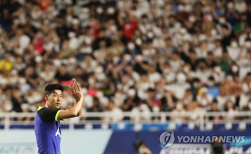 국내 팬 앞에 선 '토트넘의 손흥민', 케인과 골 합작으로 피날레