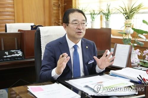 옻·매운탕거리 조성 없던 일로…옥천군수 공약서 빠져