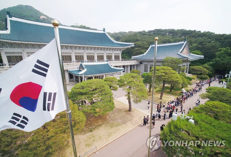 복합공간? 역사공간?…관람 열기 속 靑 보존·활용 방안 '아직'