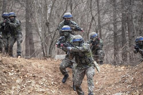 S. Korea, U.S. stage combined high-tech training