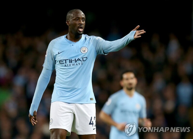 토트넘, 전 맨시티 미드필더 야야 투레에 유스 코치직 제안