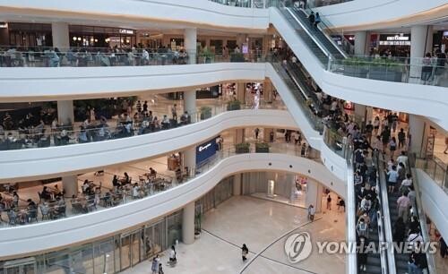 Retail sales up 9.3 pct in H1 amid eased virus curbs