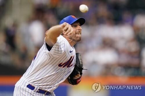 '사이영상 3회' 셔저 "전자기기로 사인 전달, 야구에 맞지 않아"