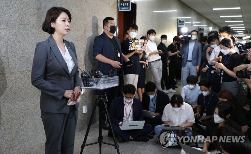 (LEAD) PPP lawmaker quits Supreme Council in apparent bid to switch to collective leadership system