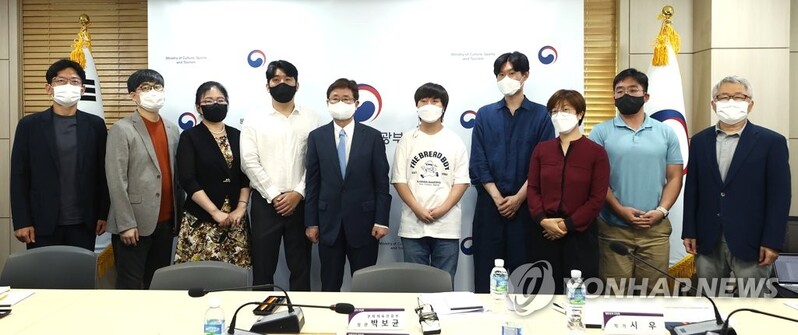 박보균 장관 "웹툰 종주국 위상 맞게 지원"…현장 간담회(종합)