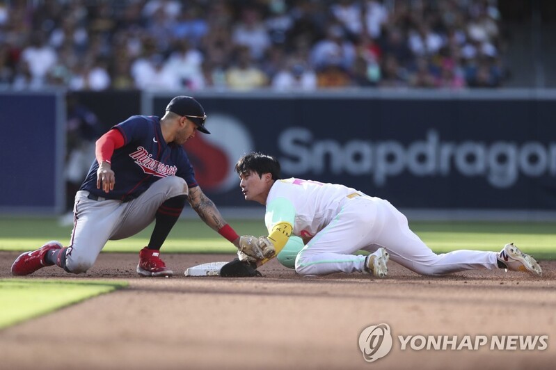 김하성 3경기 연속 안타에 7번째 도루…타율 0.244