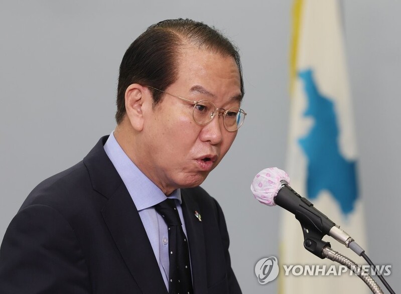 (LEAD) S. Korea needs to make clear principle of accepting 'all' N.K. defectors: minister