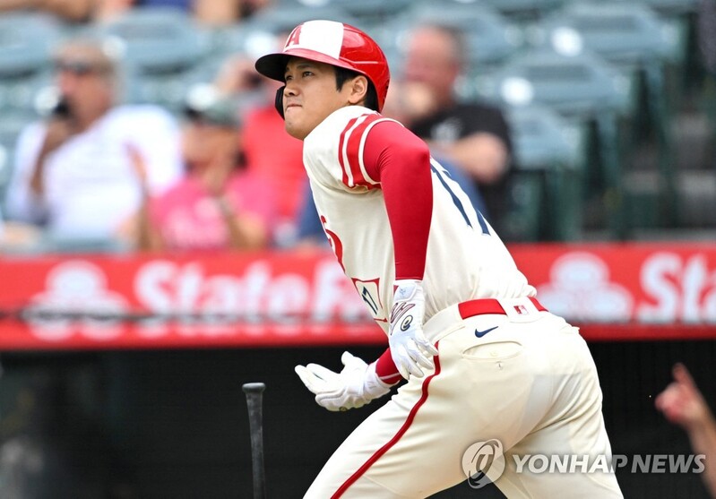 오타니, 멀티홈런 작렬…에인절스는 솔로홈런 7개 치고 패배(종합)