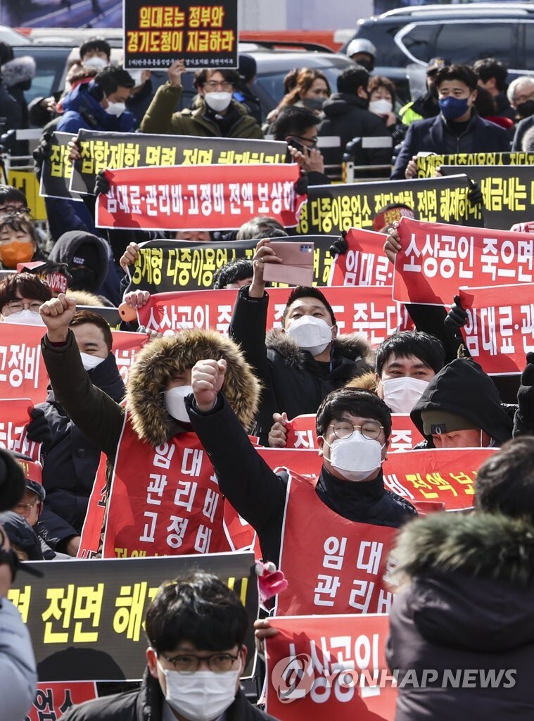 1 out of 8 mid-aged people borrowed money to tide over pandemic: survey