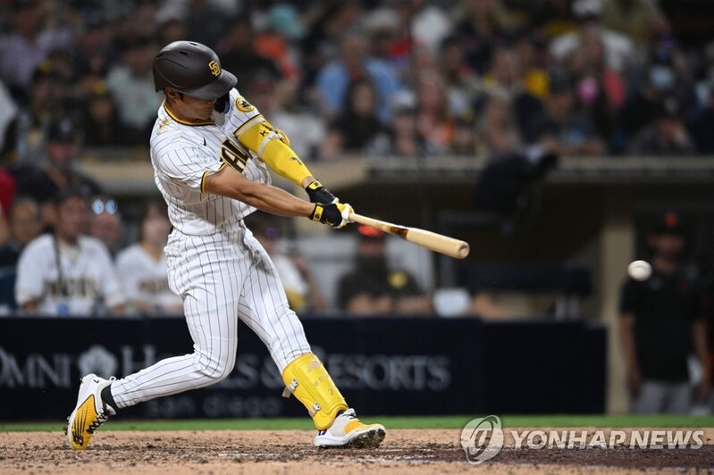 김하성, 시즌 17호 2루타…비디오 판독으로 타점 잃어