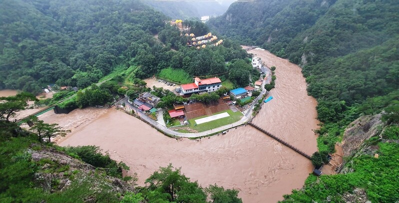 원주 간현관광지 집중호우 피해…'나오라쇼' 9월 5일까지 중단