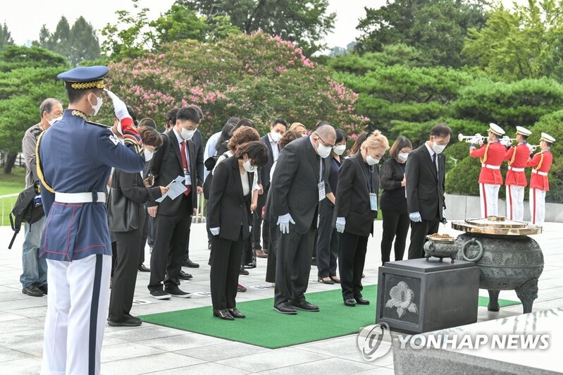 해외 독립유공자 후손 35명 한복체험 행사