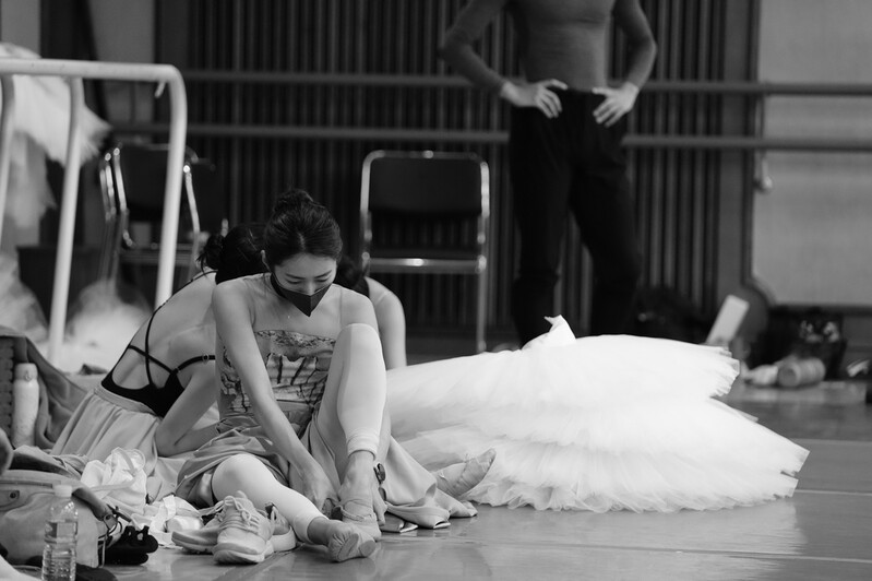 무대 위 찰나의 아름다움, 그 뒤의 이야기…'더 발레리나'