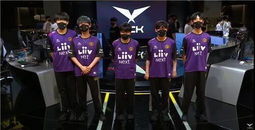 LCK 서머 플레이오프 개막…샌드박스, DRX 누르고 4강 진출