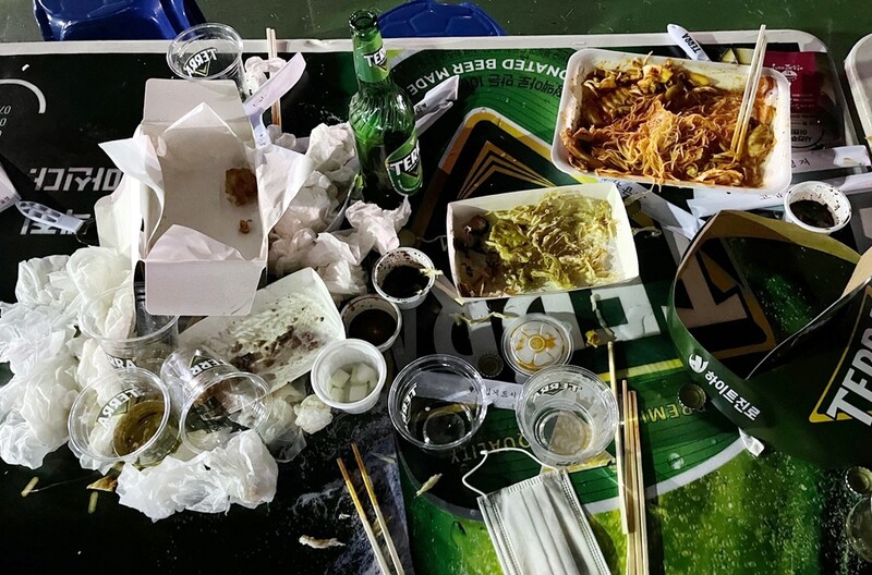 환경단체 "전주 가맥축제, 일회용품 쓰레기 넘쳐나"