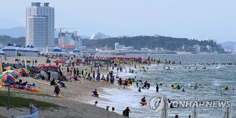 동해안 해수욕장 폐장…전년보다 37% 증가한 683만 명 찾아