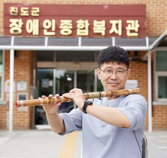 '국악 봉사' 진도민속예술단 한홍수 씨, 우정선행상 후보로 선정